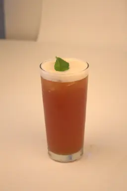 شاي مثلج بالخوخ